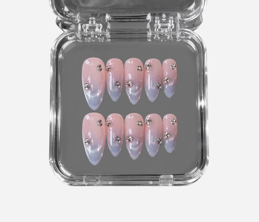AURA